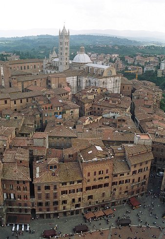 Le duomo
Sienne, Toscane, Italie
Vue depuis la torre del Mangia.